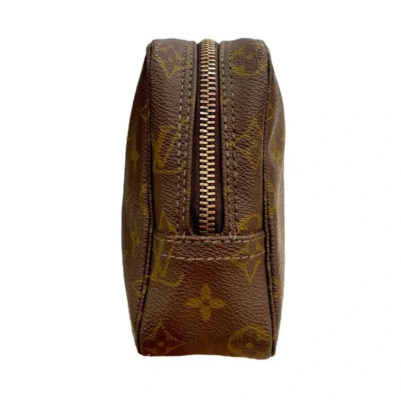 π«SOLDπ« Louis Vuitton Monogram Trousse Toilette 23 Pouch Clutch Bag - Picture 2 of 7